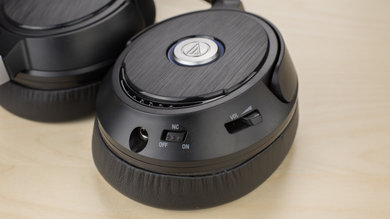 Audio-Technica ATH-ANC70 Controls Picture