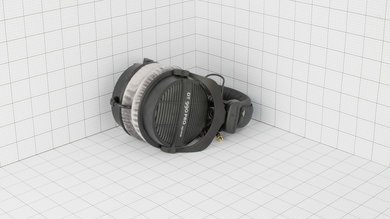 Beyerdynamic DT 990 PRO Portability Picture