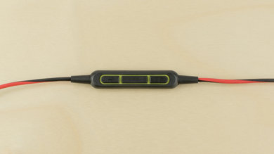 Bose SoundSport In-Ear Controls Picture
