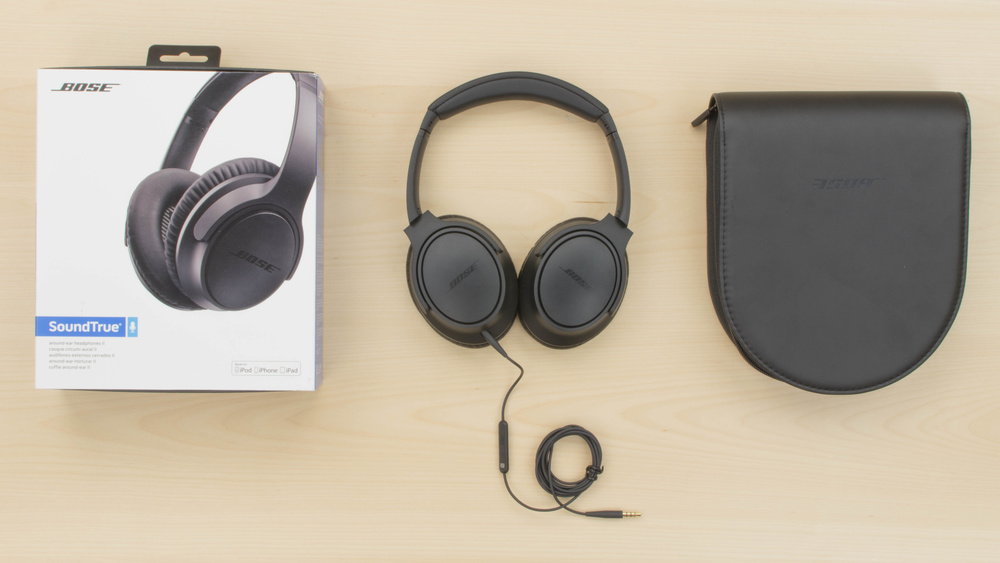 Bose SoundTrue Around-Ear II In the box Picture