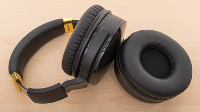 Cowin E8 Build Quality Picture