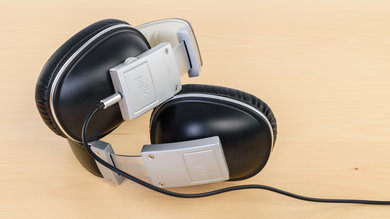 Polk Audio Buckle Build Quality Picture