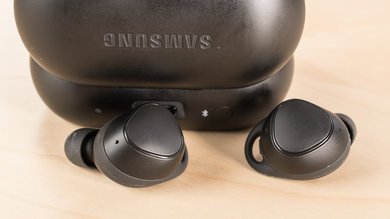 Samsung Gear IconX Controls Picture