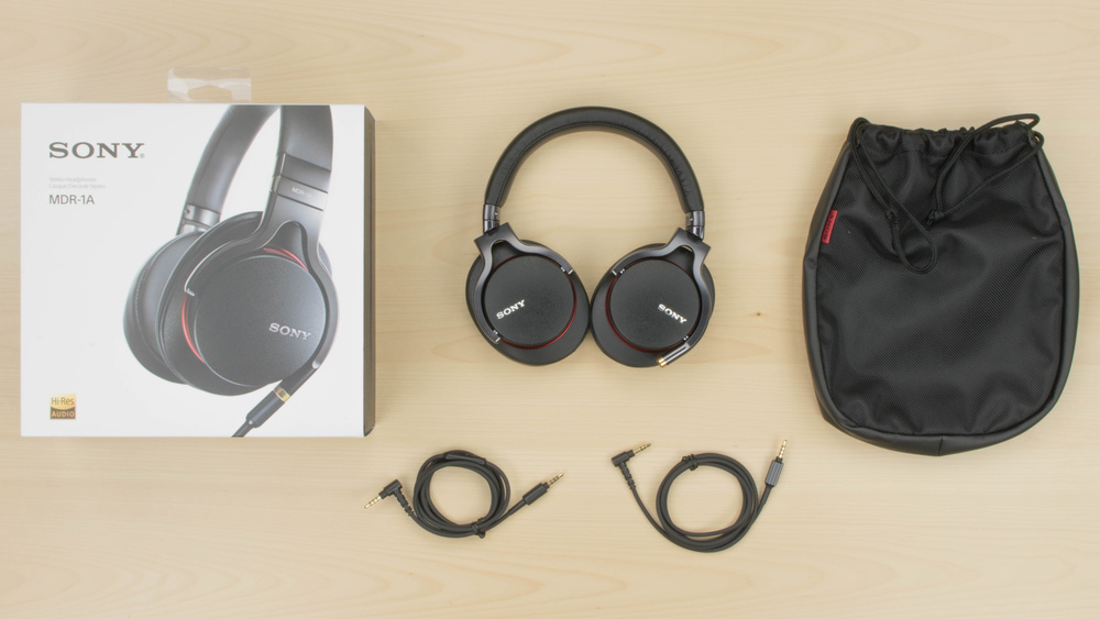 Sony MDR-1A In the box Picture