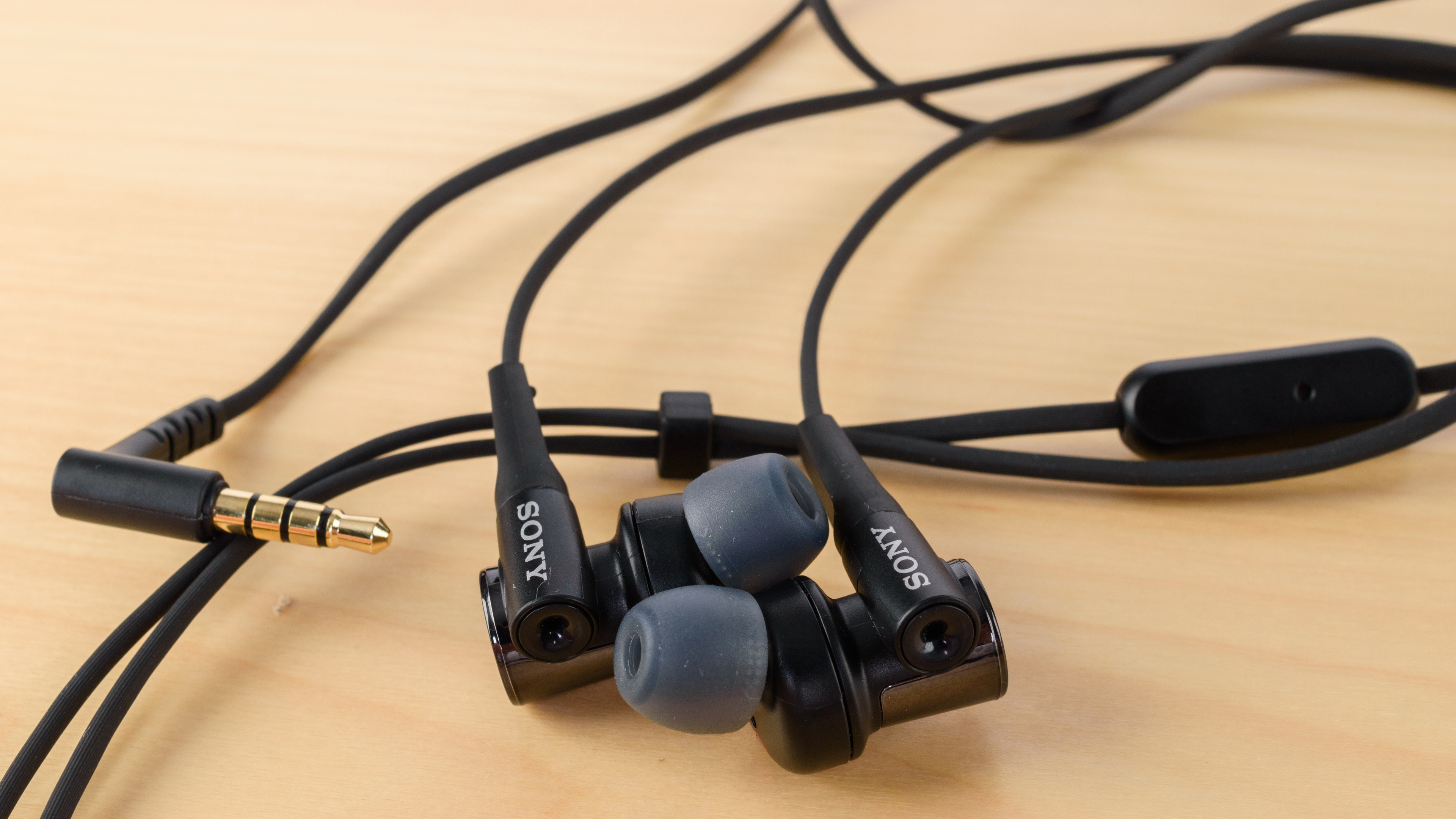 Sony MDR-XB50AP Extra Bass Earbud Headset Review