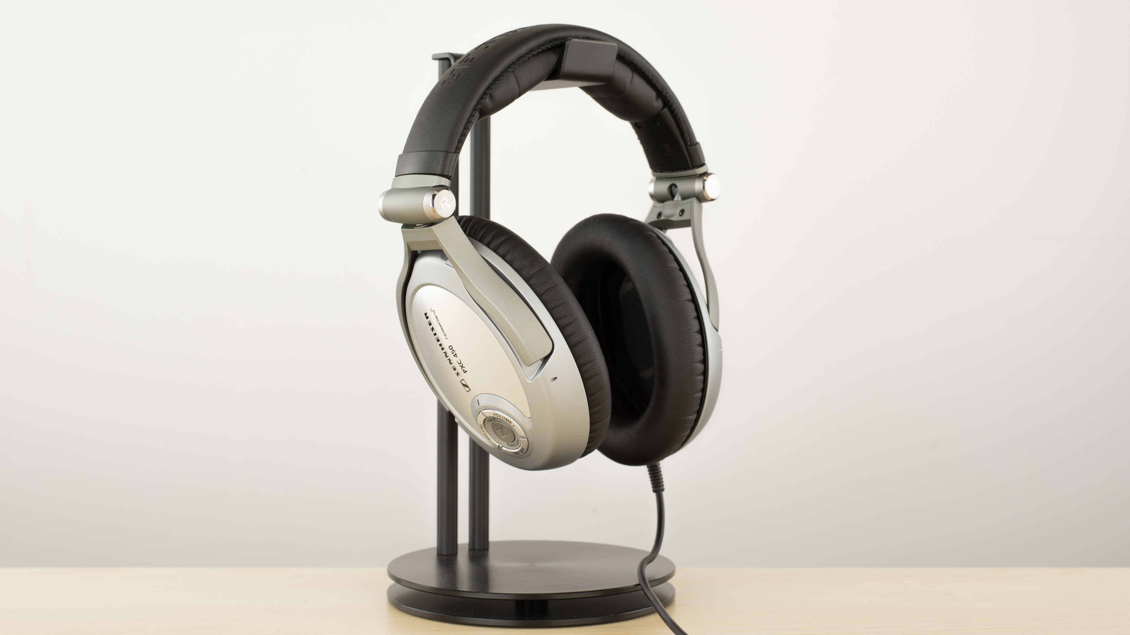 Sennheiser PXC 450 NoiseGard Review