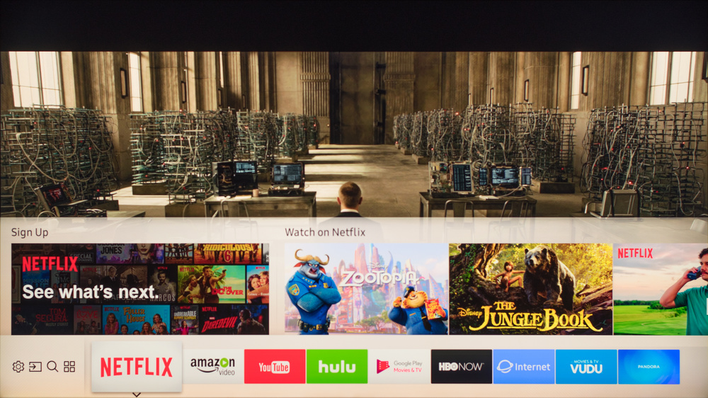 Samsung Q7F Smart TV Picture