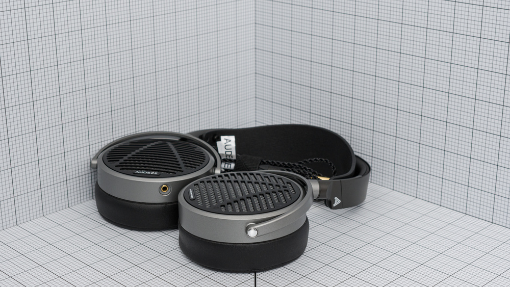 Audeze MM-100 portability picture.