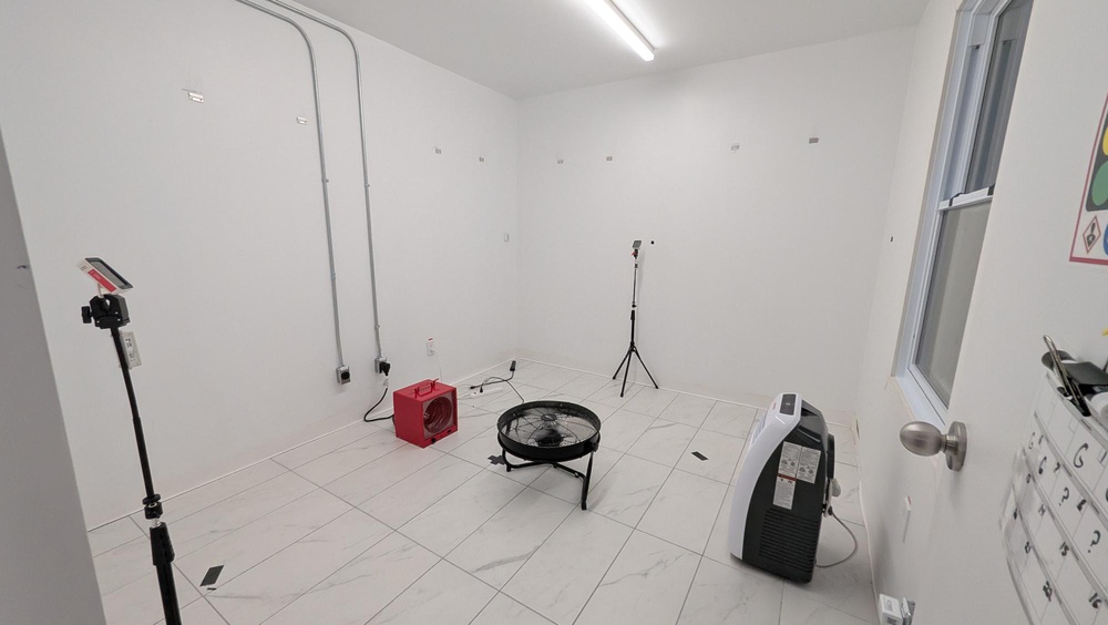 Our cold room used for version 1.1 of our testing methodology. There's a larger 5600W space heater near the center of the room.