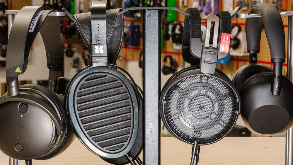 Dynamic vs Planar Magnetic Headphones