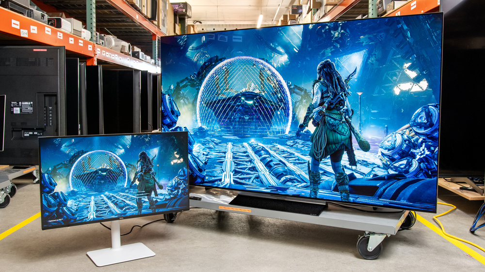 PC monitor vs TV for gaming comparison