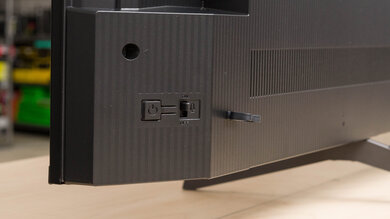 TCL 5 Series/S546 2021 QLED Controls Picture