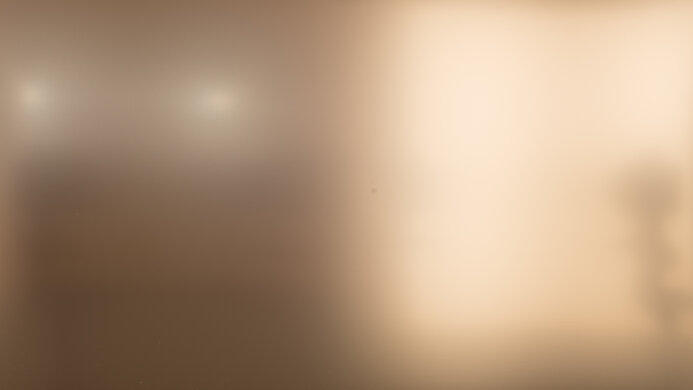 HP OMEN 27c Bright Room Off Picture