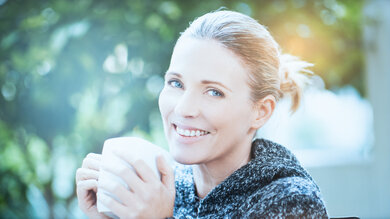 MSI Modern 14 (2023) Reflections Photo Max