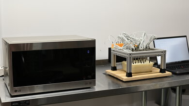 LG LMC0975ST In-Test Picture