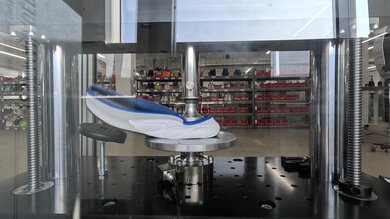 New Balance Fresh Foam X More v6 Heel Cushioning Picture