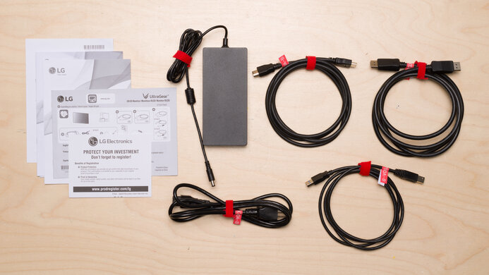 LG 27GX790A-B In The Box Picture