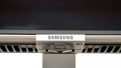 Samsung Q7CN/Q7C QLED 2018 Controls Picture