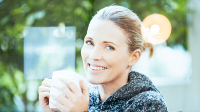 HP Pavilion x360 11 (2021) Reflections Photo Max