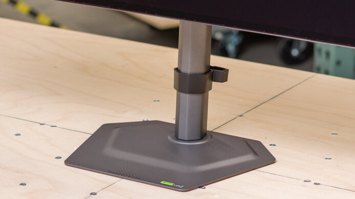 Gigabyte MO27Q28G Stand Picture