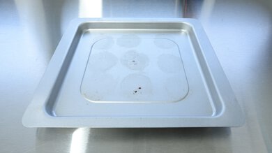 Gourmia Digital Air Fryer GTF7900 Cleaned Tray Picture