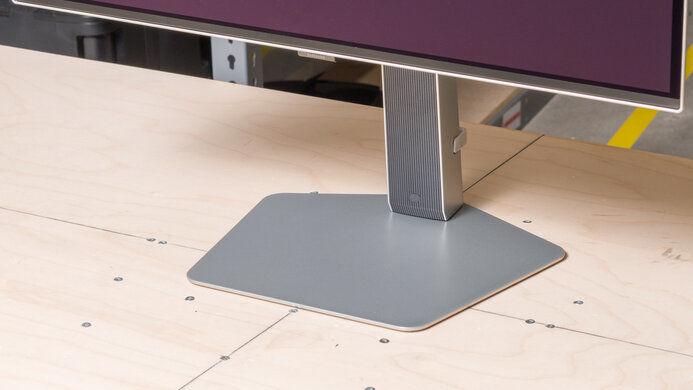 Samsung Odyssey OLED G81SF S27FG810S Stand Picture