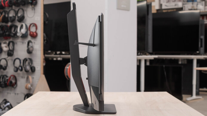 BenQ ZOWIE XL2546K Thickness Picture