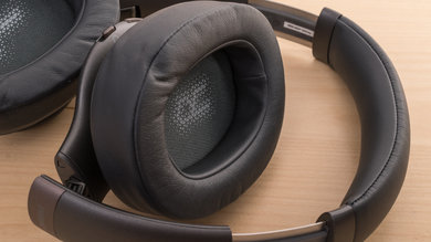 JBL Everest 710 Wireless Comfort Picture