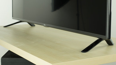 LG LF6000 Stand Picture