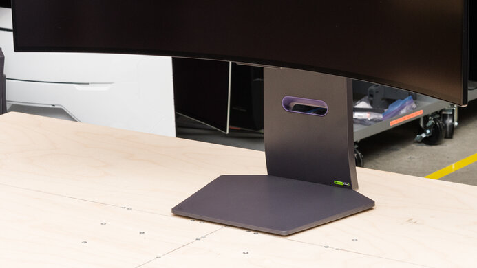 LG 34GS95QE-B Stand Picture