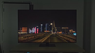 Samsung QN95D HDR Cityscape Photo