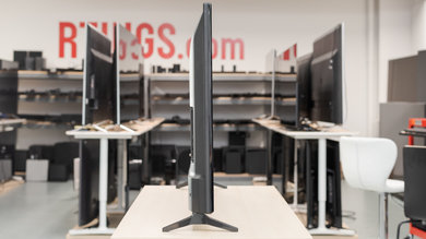 LG UM6900 Thickness Picture