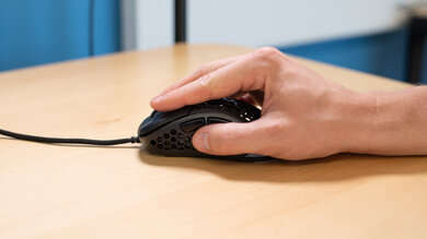 Sharkoon Light² 200 Fingertip Grip Picture