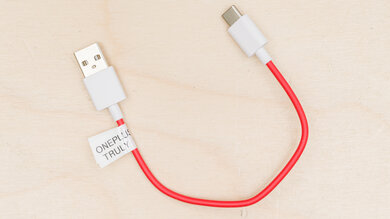 OnePlus Buds 3 Cable Picture