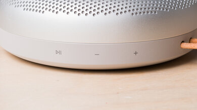 Bang & Olufsen Beosound A1 3rd Gen Controls Photo 2