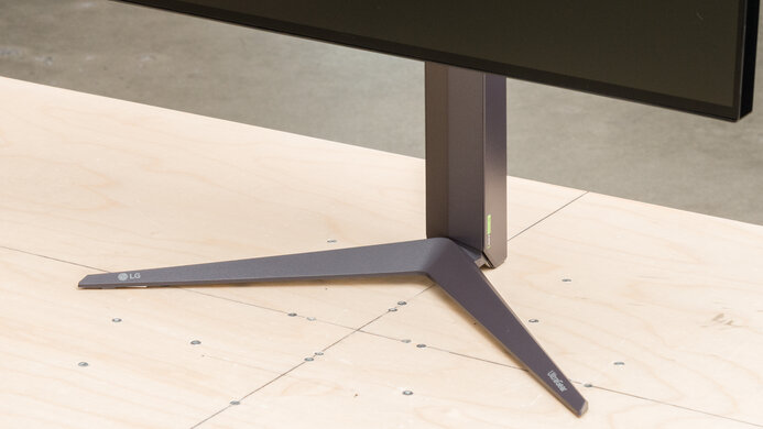 LG 27GR95UM-B Stand Picture