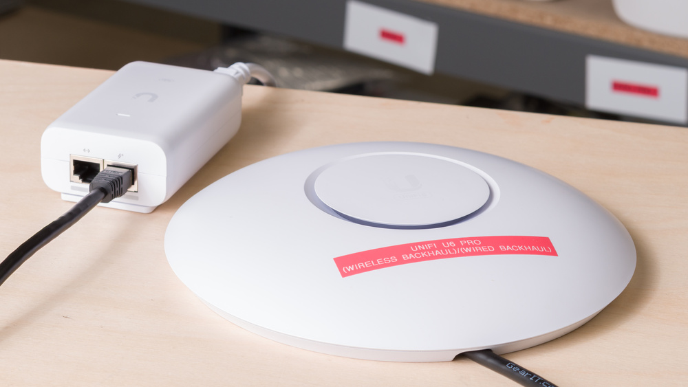 UniFi U6 Pro (Wireless Backhaul)