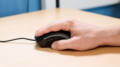 DELUX M625 Palm Grip Picture