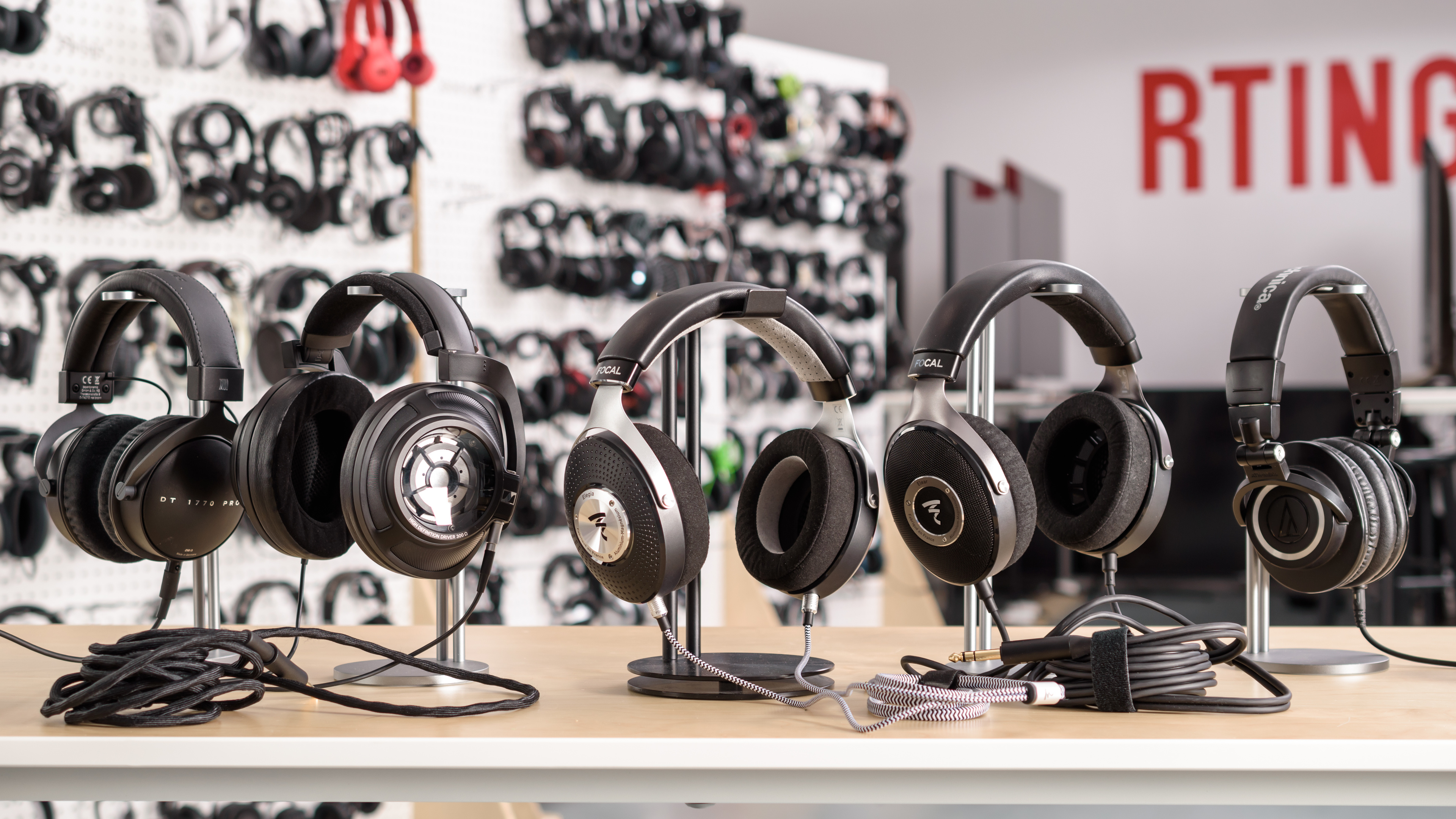 Focal Elegia Review - RTINGS.com