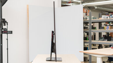 Samsung QN900D 8K Thickness Picture