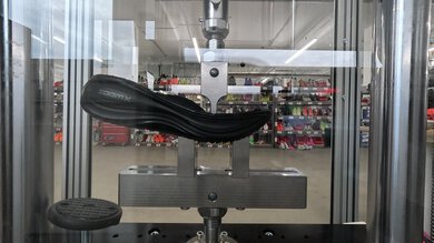 Nike Vomero Plus Forefoot Bending Resistance Picture