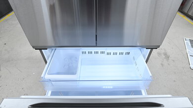 LG LF25Z6211S Ice Maker Location