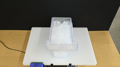 Frigidaire FRFG1723AV Full Ice Cube Tray Photo