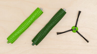 iRobot Roomba j7+ Brushroll And Tools Photo