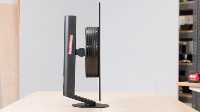 Sony INZONE M10S Thickness Picture