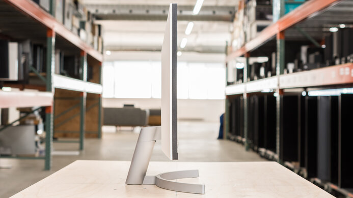 LG 27MN60T-W Thickness Picture