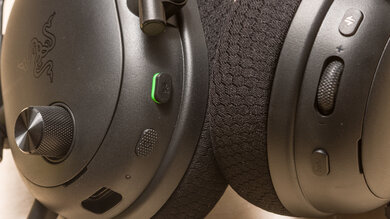 Razer BlackShark V3 Pro Controls Picture
