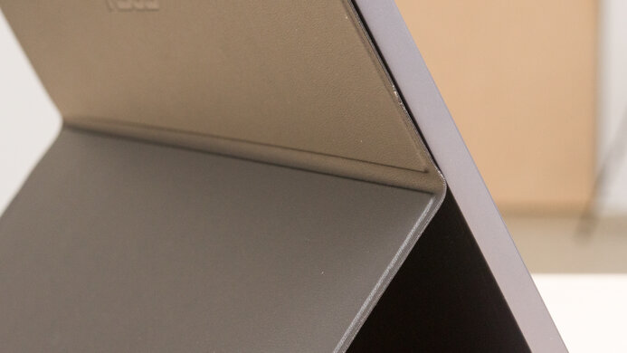 ASUS ZenScreen Touch MB16AMT Ergonomics Picture