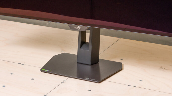 ASUS ROG Strix OLED XG32UCWMG Stand Picture