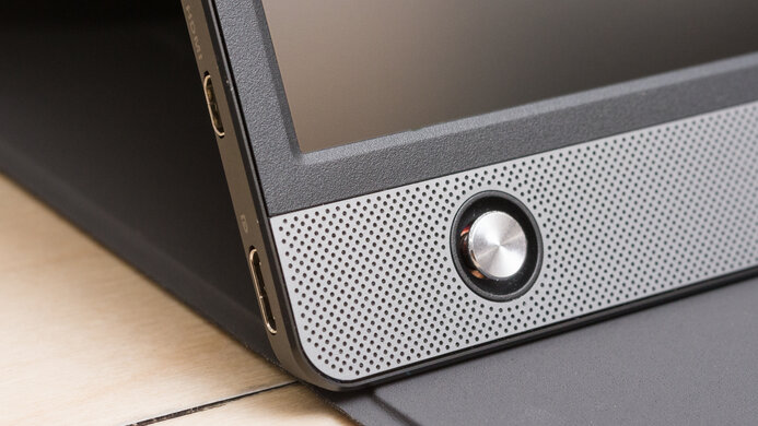 ASUS ZenScreen Go MB16AHP Build Quality Picture